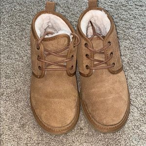 CHESTNUT UGG NEUMEL BOOTS